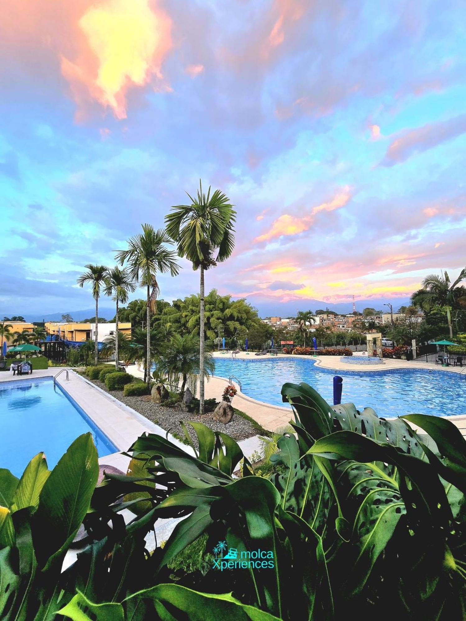 Apartamento Privado Vacacional A 5M Del Aeropuerto, 20 Minutos Del Parque Del Cafe Y Centro De Armenia Con 4 Piscinas, 3 Jacuzzi, Sauna By Molca Xperiences 2H מראה חיצוני תמונה