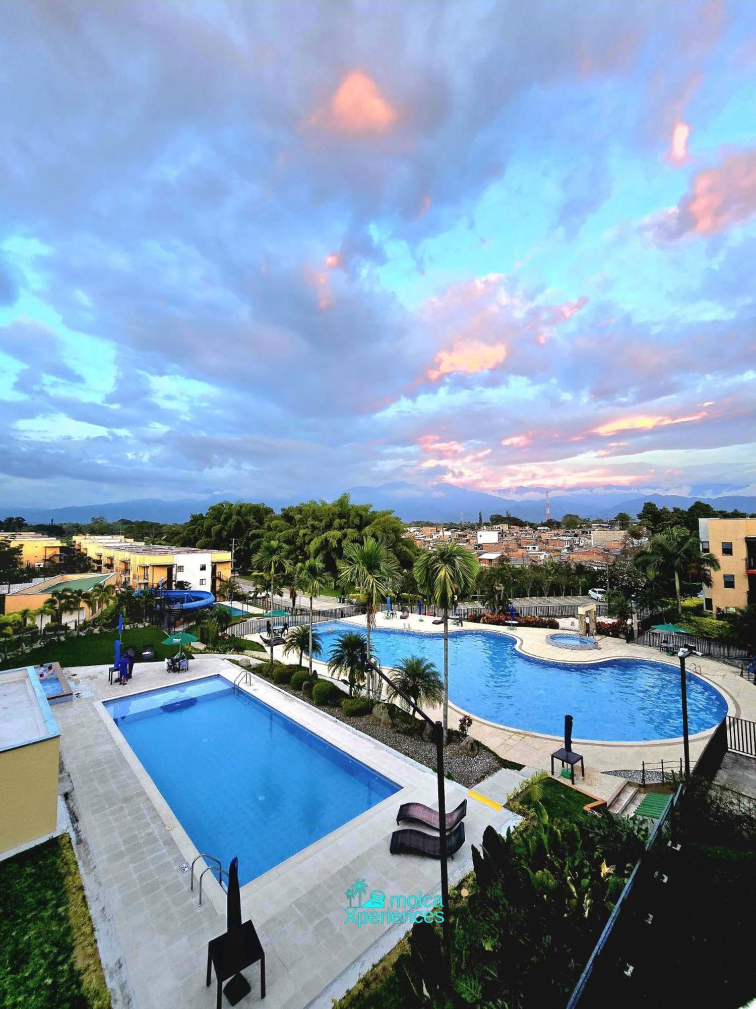 Apartamento Privado Vacacional A 5M Del Aeropuerto, 20 Minutos Del Parque Del Cafe Y Centro De Armenia Con 4 Piscinas, 3 Jacuzzi, Sauna By Molca Xperiences 2H מראה חיצוני תמונה